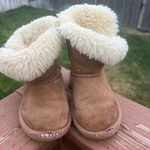 Ugg Australia Toddler Boots Size US 8. Well loved.
